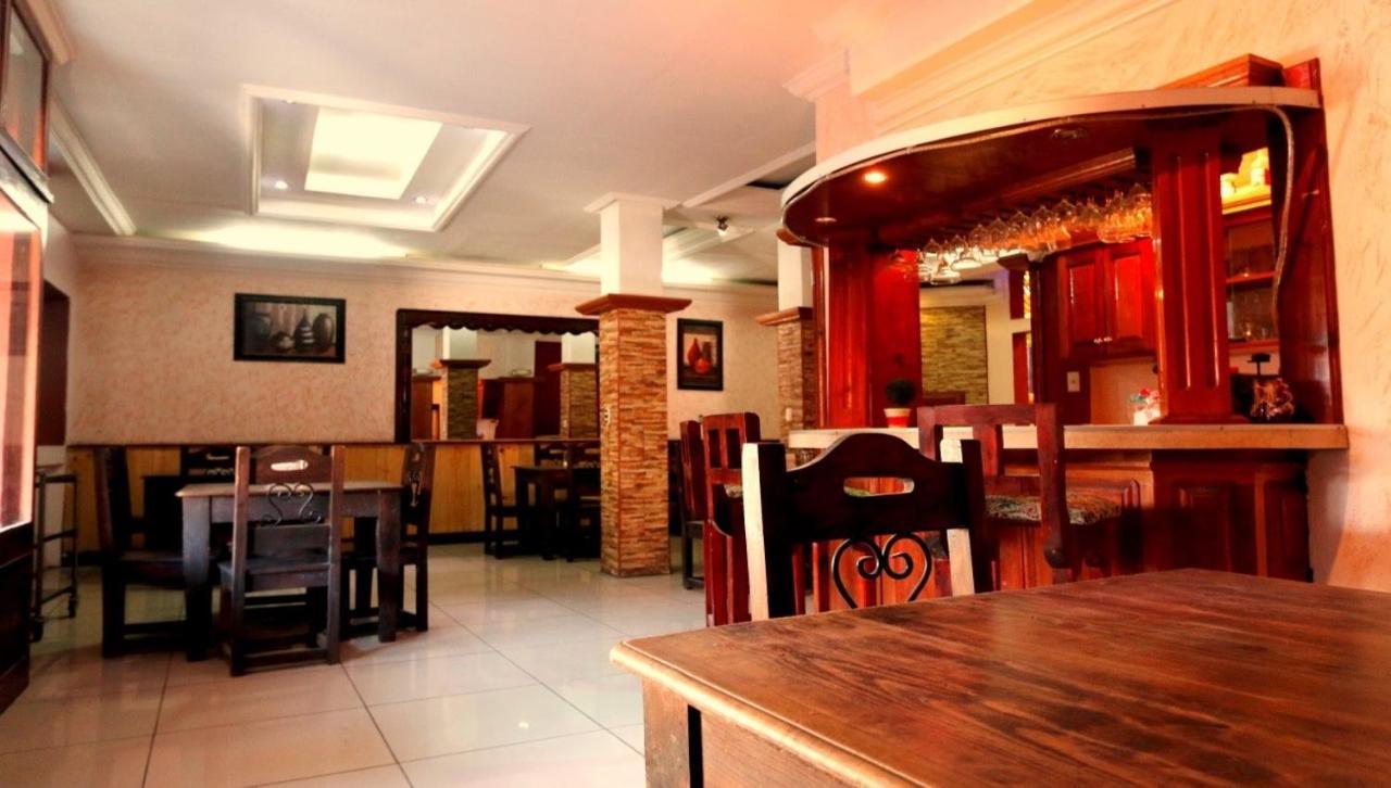 Hotel Y Restaurante Villa Nebaj Екстер'єр фото