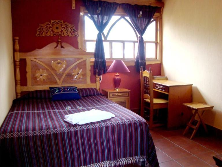 Hotel Y Restaurante Villa Nebaj Екстер'єр фото