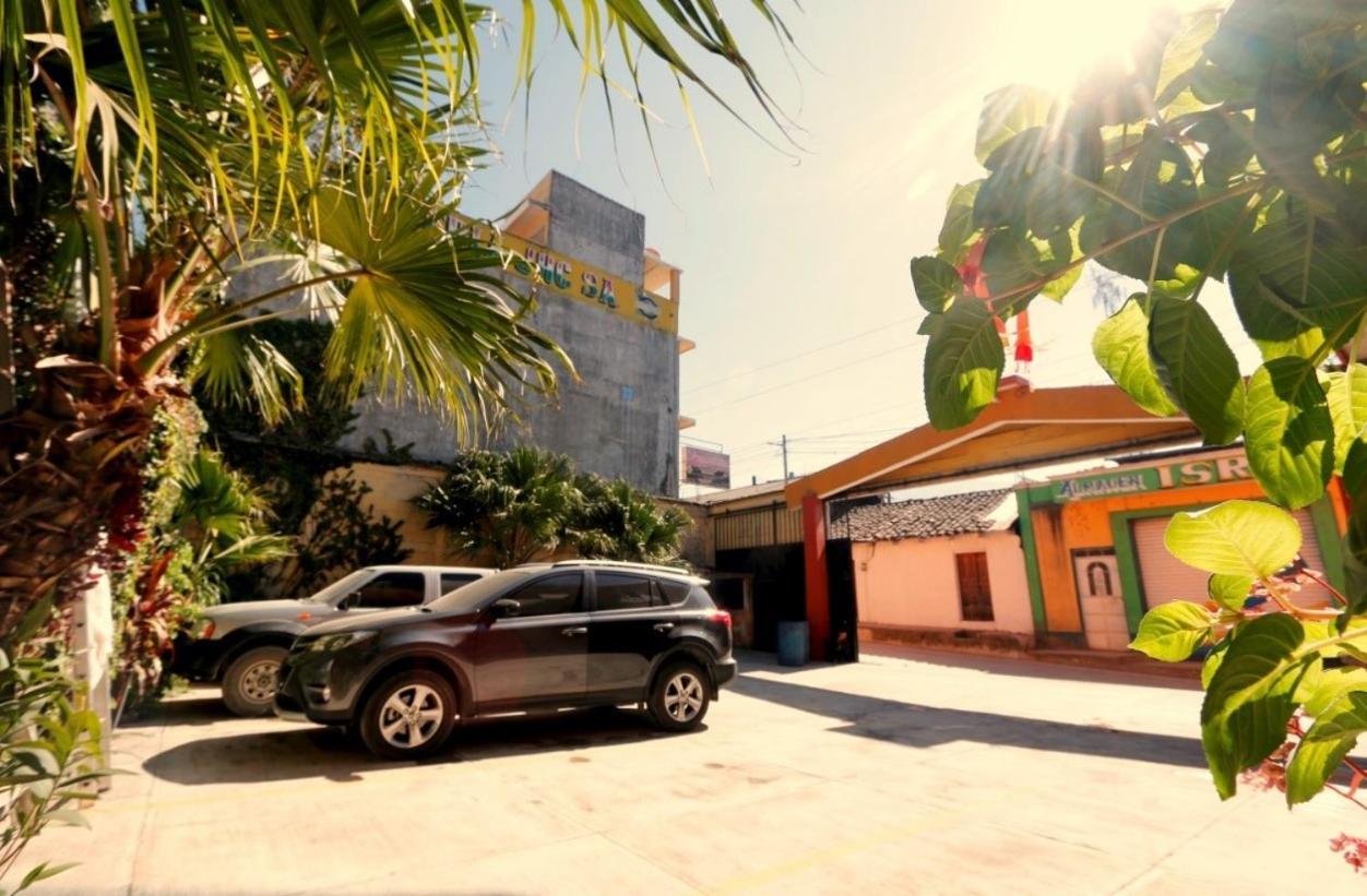 Hotel Y Restaurante Villa Nebaj Екстер'єр фото